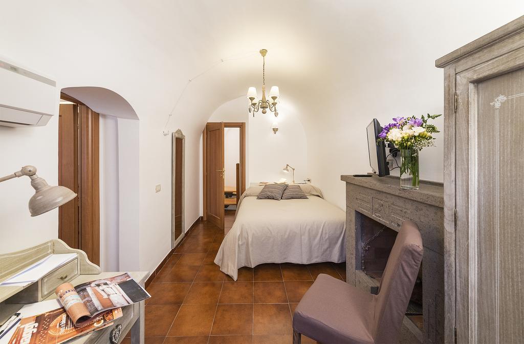 B&B I Tre Camini Таркуїнія Номер фото